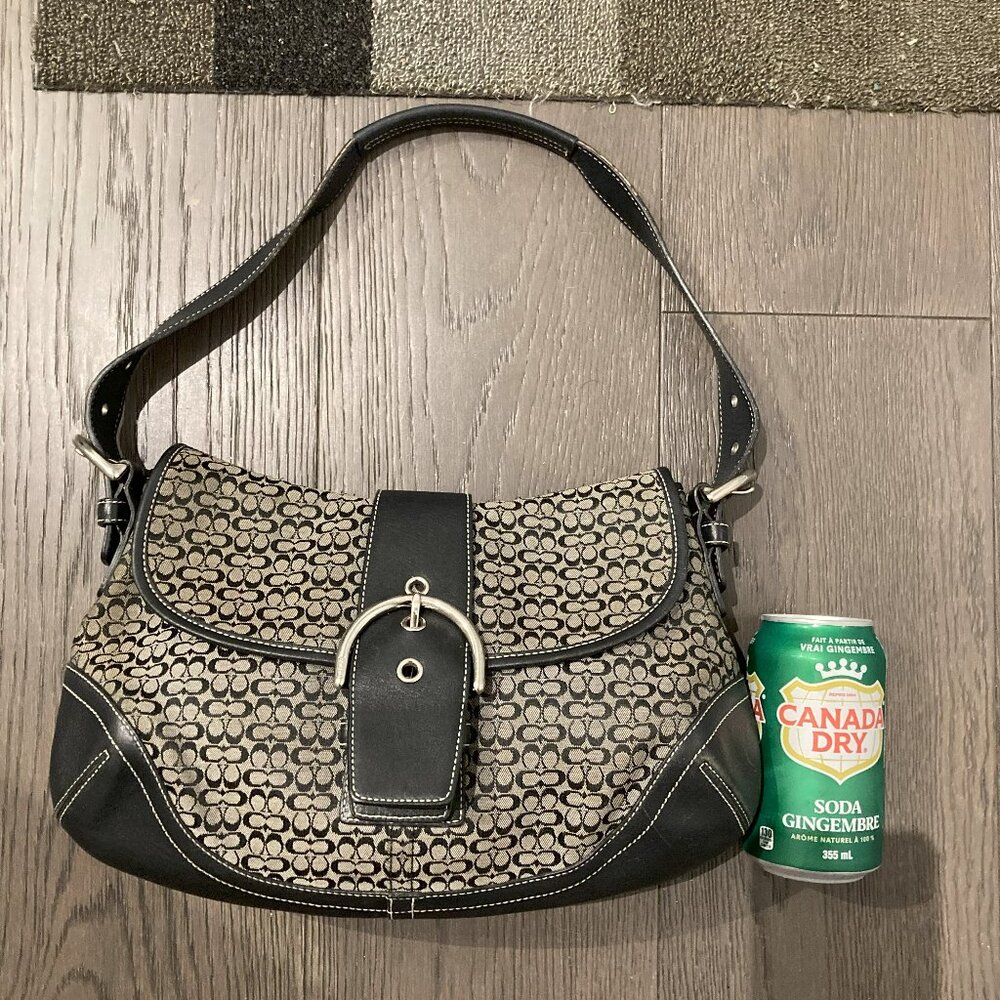 Coach Soho 6808 sample pics - Picture 1 of 2